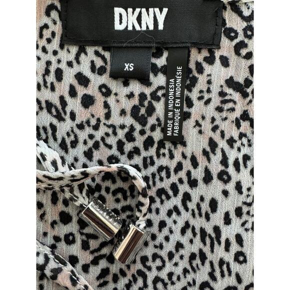 New ~ DKNY ~Women's Animal Print Flattering Tie Waist Blouse Size XS - Picture 8 of 9